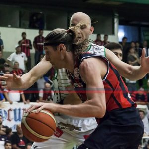 LNB: otra derrota que complica las aspiraciones del Ciclón