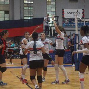 Vóley Femenino: las Matadoras, por un lugar en la final de la Superliga
