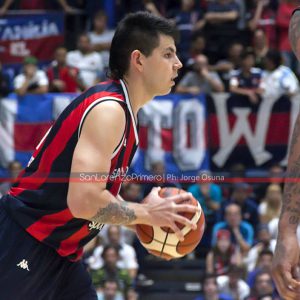 LNB: triunfo ante Obras para seguir liderando