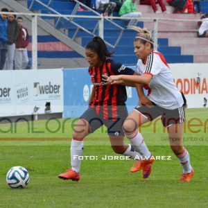 Fútbol Femenino: las Santitas igualaron en el clásico con River