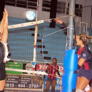 Vóley Femenino: una de cal y una de arena para las Matadoras