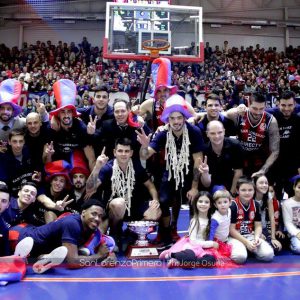 LNB: gritó bicampeón, nada menos que en Boedo