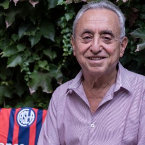 El saludo de una gloria de San Lorenzo al Dr. Pedro Cahn