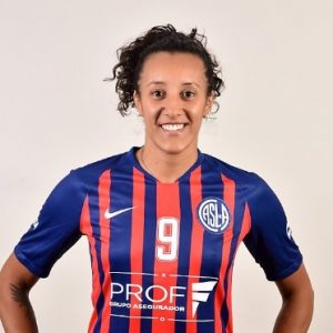 La jugadora del voley azulgrana que lee a Cortazar