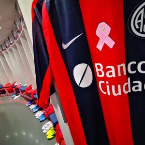 San Lorenzo y su compromiso en la lucha contra el cáncer de mama