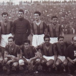 La histórica gira por España a mediados de los años ’40 y un partido en Navidad