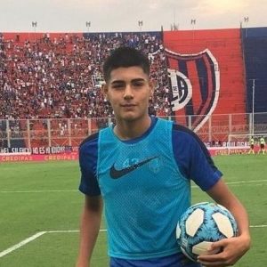 El juvenil de San Lorenzo que necesita ayuda