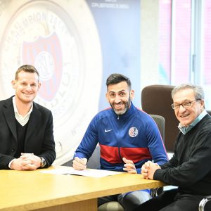 Cóndor renovado: Torrico firmó hasta diciembre de 2022 con San Lorenzo