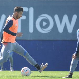 ¿Cambio de esquema para visitar a Talleres?