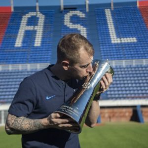 Brian Steccato sufrió una lesión que no le permitirá jugar el mundial de futsal