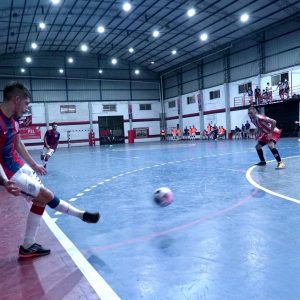 El futsal cayó en la primera semifinal