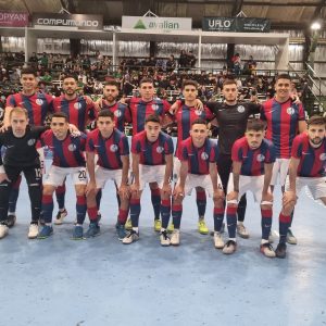 El futsal masculino venció a Ferro y se metió en semis
