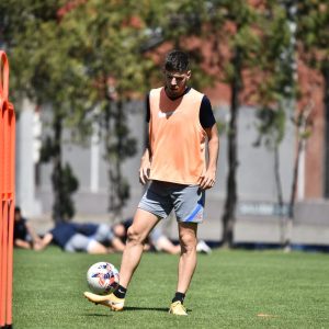 Monarriz y Di Leo repitieron equipo en la última práctica previa a Vélez