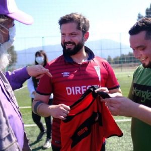 Gabriel Boric tiene de ídolo a dos ex jugadores de San Lorenzo