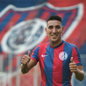 Centurión: “Vengo a sacarle una sonrisa al hincha”