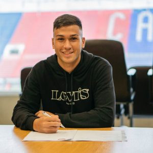 Otro juvenil firmó su primer vínculo con San Lorenzo