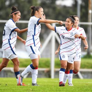 Las Santitas golearon en Ciudad Deportiva