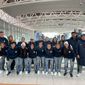 Las Santitas ya están en Bolivia para disputar la Libertadores de Futsal