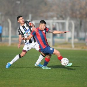 La Reserva del Ciclón, igualó sin goles ante el Ferroviario