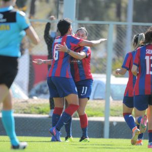 Goleada de las Santitas ante el Pincha de Caseros