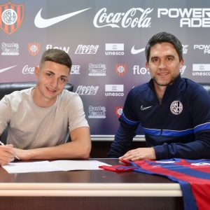 Un nuevo juvenil firmó su primer contrato con San Lorenzo