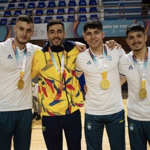 Jugadores del futsal de San Lorenzo medallistas en los Odesur