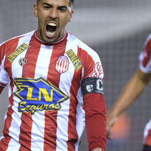 Iván Tapia: jueves de reunión, oferta y espera