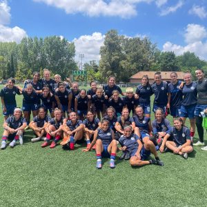 Con un plantel casi nuevo, debutan las Santitas