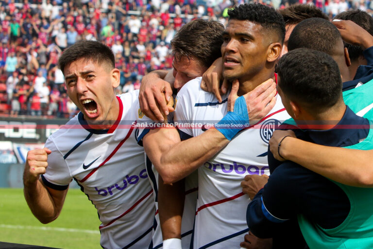 Gastón Hernández Rafa Pérez Andrés Vombergar gol San Lorenzo