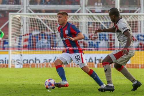 El curioso caso por el que Francisco Perruzzi no puede jugar en San Lorenzo