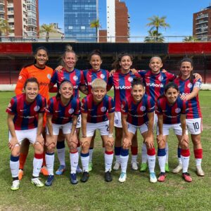 Triunfo de las Santitas ante el Dragón