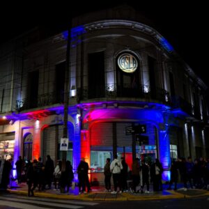 Revolución: más de diez mil personas en San Lorenzo por la Noche de los Museos