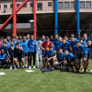 Los jugadores de San Lorenzo y un gran gesto con un cuervito