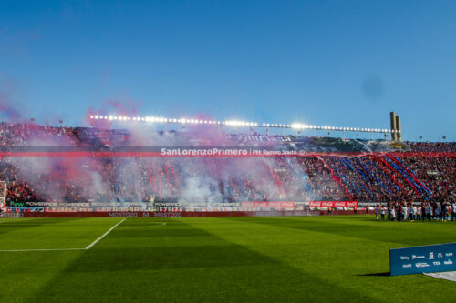 Hinchada platea sur San Lorenzo