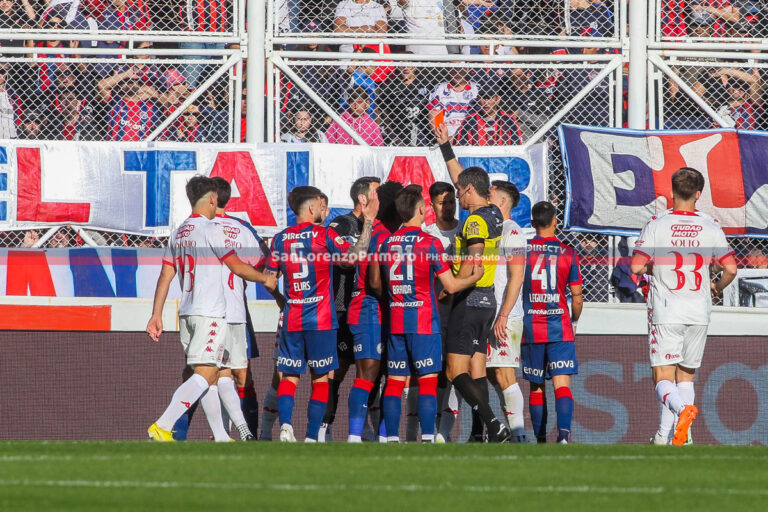 Gastón Hernández expulsión Pablo Echavarría San Lorenzo