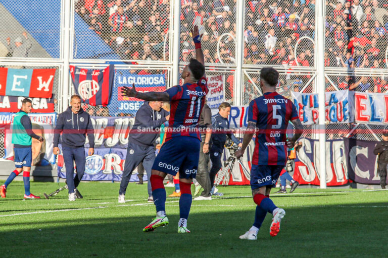 Adam Bareiro penal gol Jalil Elías San Lorenzo