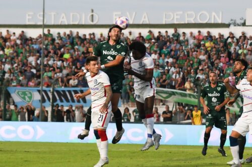 Sarmiento – San Lorenzo: horario, TV y formaciones para la fecha 16 del Apertura 2025