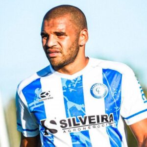 Viera, a la espera: ¿Qué dijo de su posible llegada a San Lorenzo?