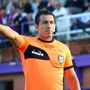 El polémico arbitraje de Luis Lobo Medina en San Lorenzo – Godoy Cruz