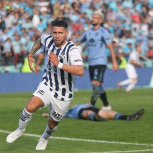 Bustos no viajaría a Rusia con Talleres. ¿Llega?