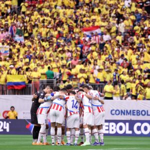 Bareiro sumó minutos en el debut de Paraguay por la Copa América