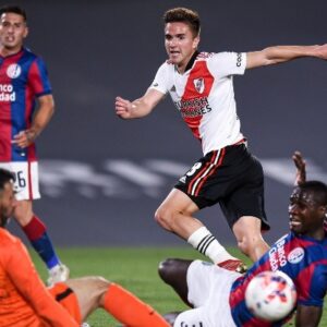 ¿Palavecino puede destrabar la venta de Bareiro a River?
