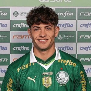Primera convocatoria para Giay en Palmeiras