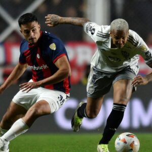 Deyverson contó el picante cruce que tuvo con Luján durante el partido