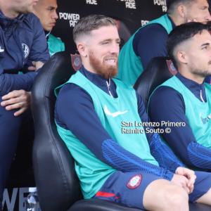 Iker Muniain, al ritmo de la hinchada de San Lorenzo