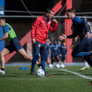 A la espera de la confirmación del equipo, el plantel volvió a trabajar en Ciudad Deportiva