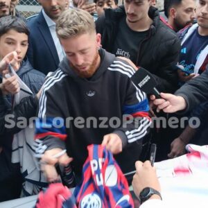 No pierde tiempo: la rutina de Muniain para llegar al partido ante Vélez