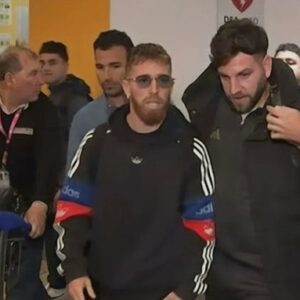  El detalle azulgrana de Muniain al llegar al país