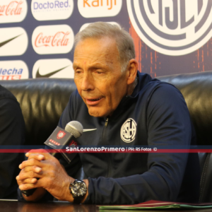 Russo se fue sin hablar y repiensa su futuro