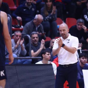 Leo Costa, el tercer entrenador con más victorias en el básquet de San Lorenzo